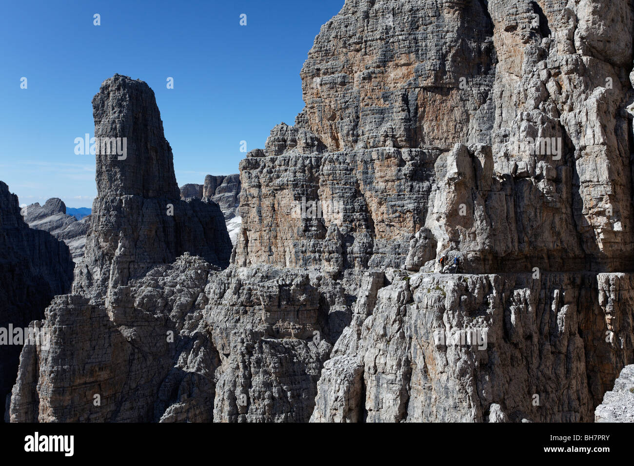 Brenta via Ferrata Dolomiten Dolomiti Bergsteigen Italien Alpen italienischen Gefahr Klettern Bergsteigen Bocchette Mittel- Stockfoto