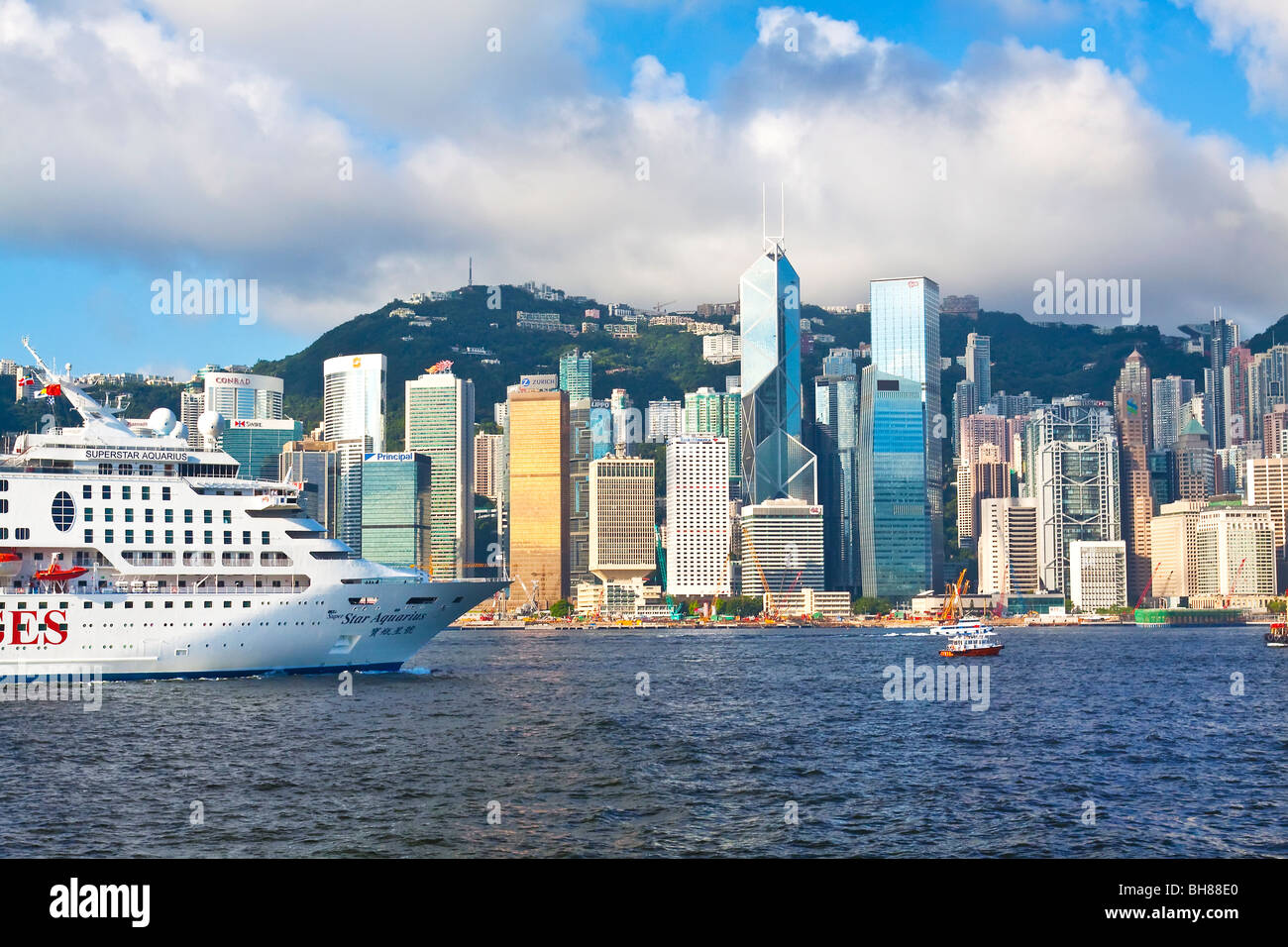Skyline von Central, Hong Kong Island, Victoria Harbour, Hongkong, China, Asien Stockfoto