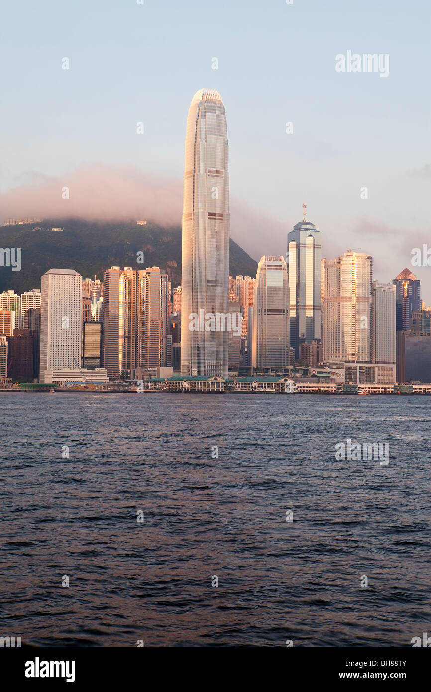 Skyline von Central, Hong Kong Island, Victoria Harbour, Hongkong, China, Asien Stockfoto
