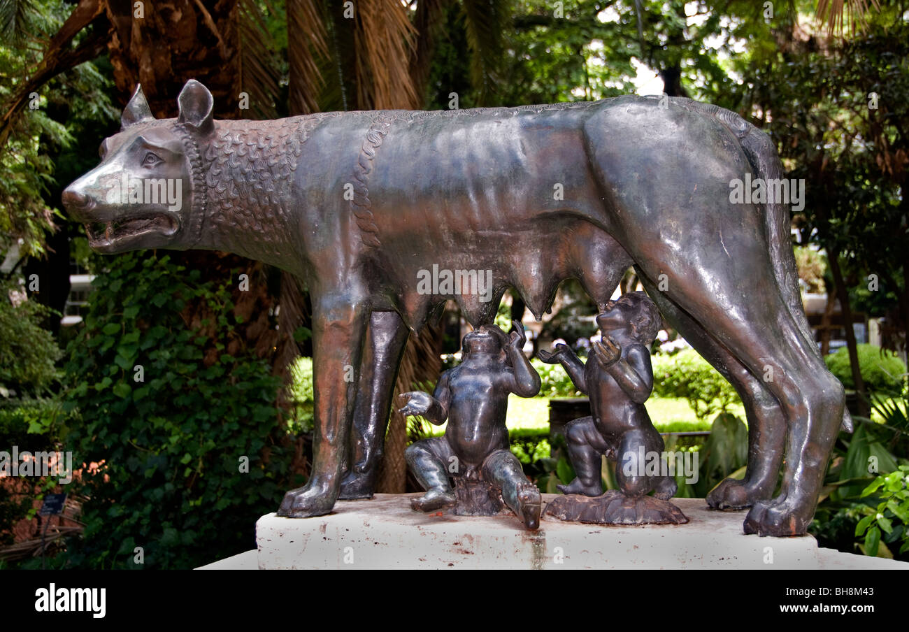 Romus und Remus wolf Buenos Aires Argentinien Jardin Botanico Botanical Gardens Charles Thays Stockfoto