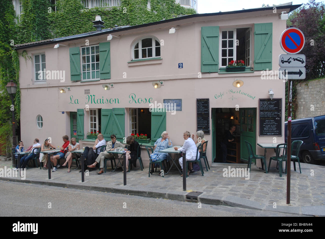 La Maison Rose Restaurant, 2 rue de abreuvoir in Montmartre, Paris. Stockfoto