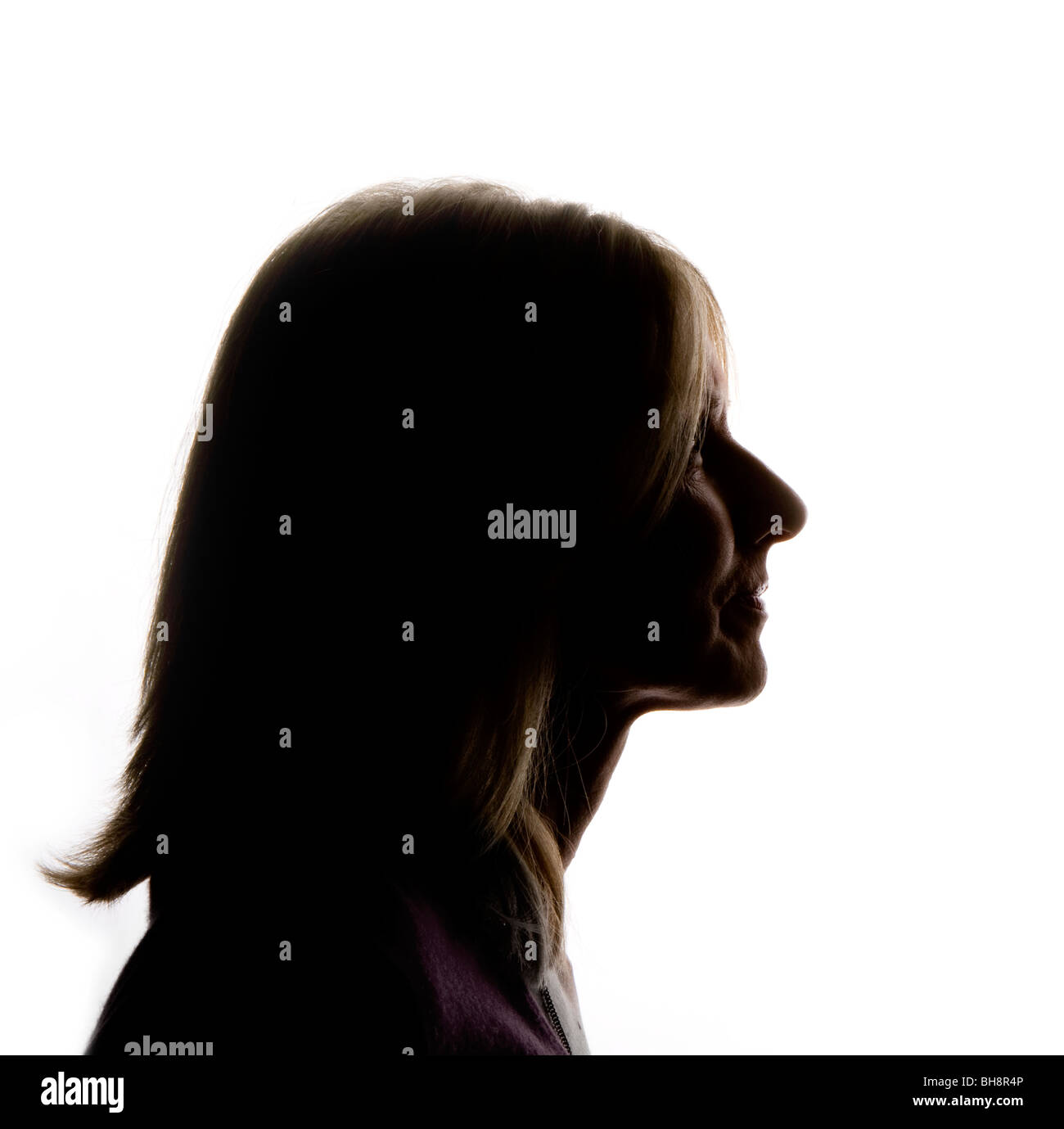 Silhouette Profil der weißen Frau in ihren 40ern Stockfoto