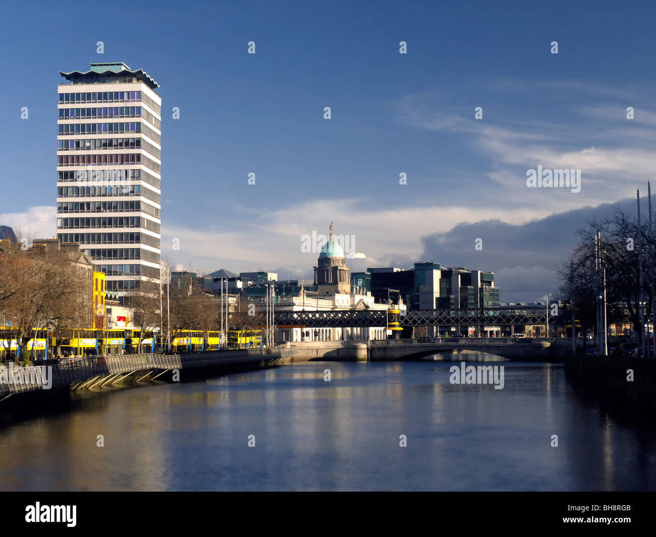 Liberty Hall und Custom House Dublin Irland Stockfoto