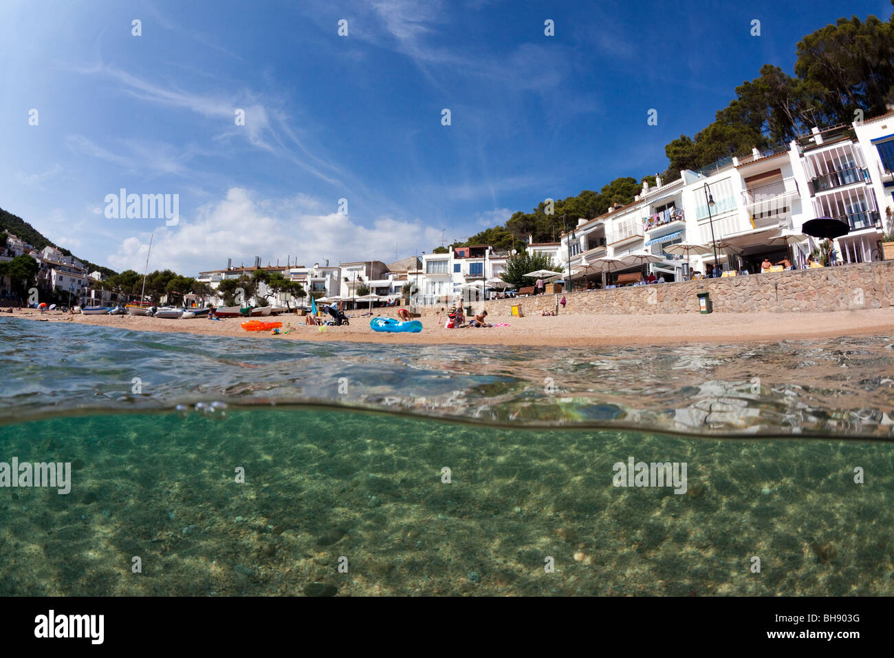 Strand von Tamariu, Tamariu, Costa Brava, Mittelmeer, Spanien Stockfoto