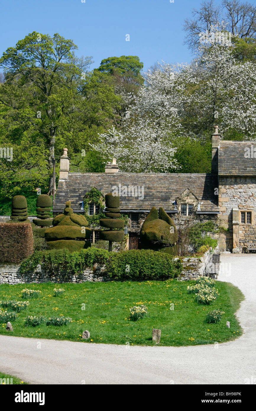 Topiary Garten an der Gärtner Hütte in Bakewell, Derbyshire, UK, Haddon