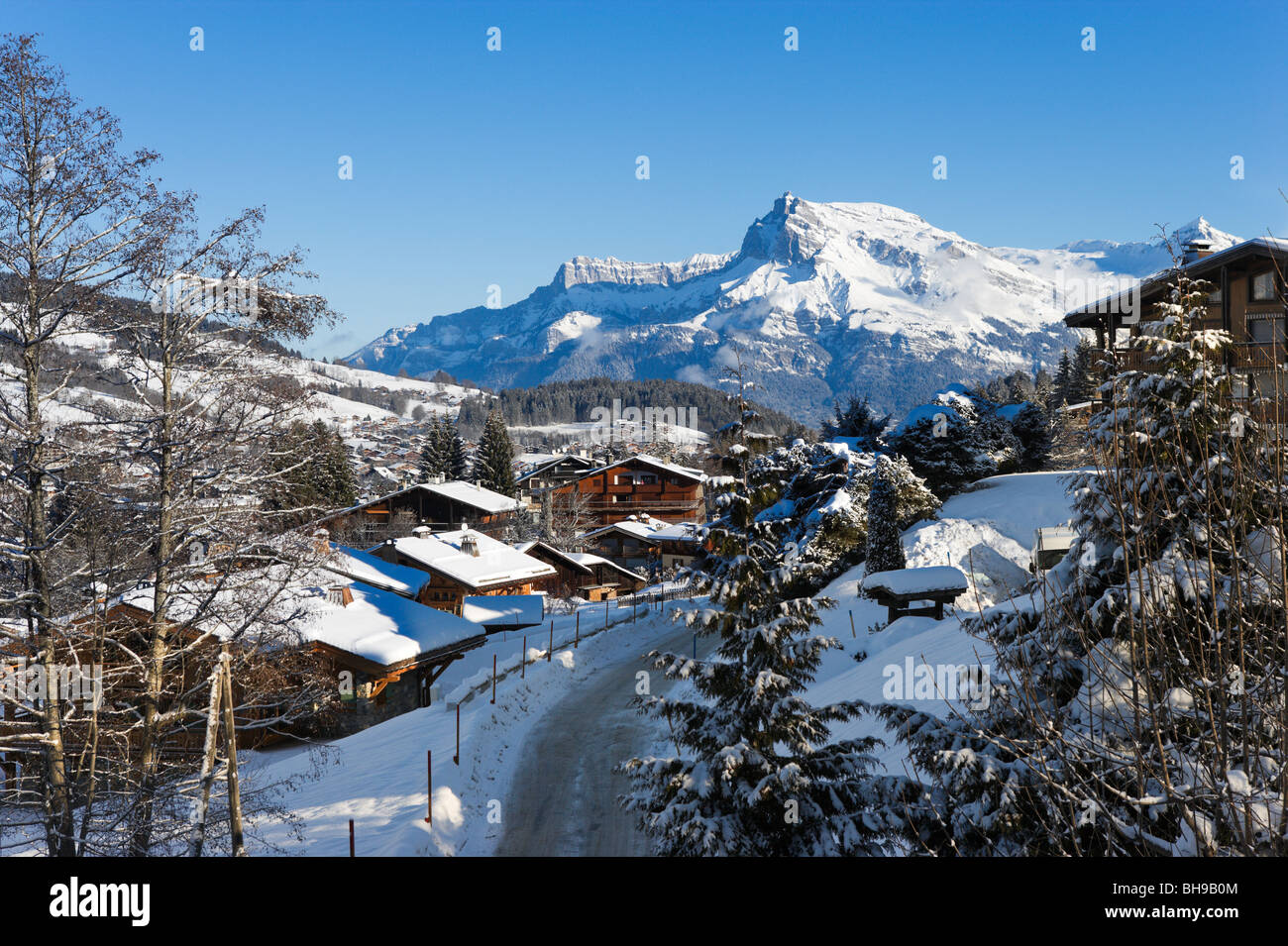 Blick über das Resort von Megève, Haute Savoie, Frankreich Stockfoto