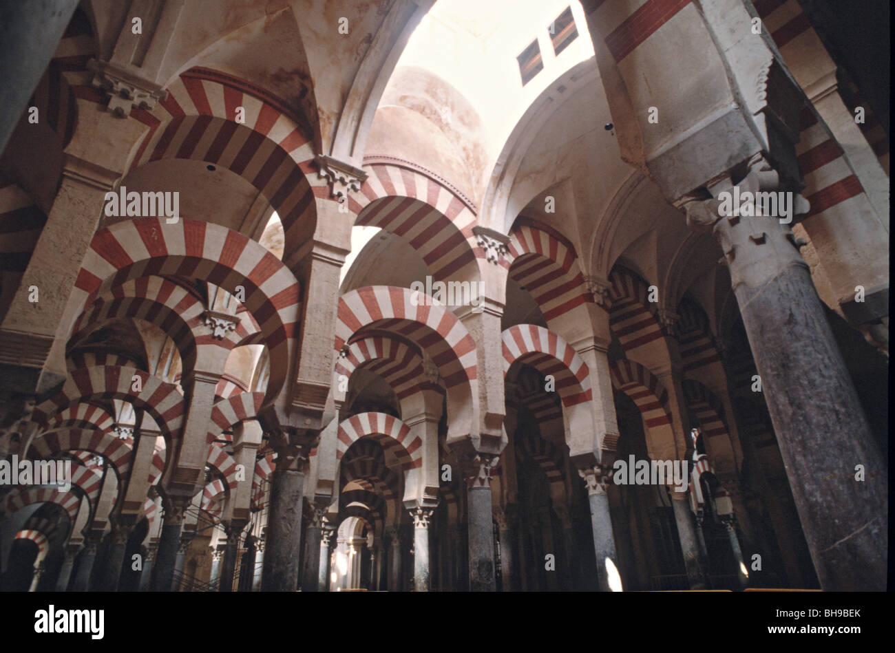 Spanien. La Mezquita de Córdoba, die Moschee umgewandelt zu einer Kirche in Cordoba Stockfoto