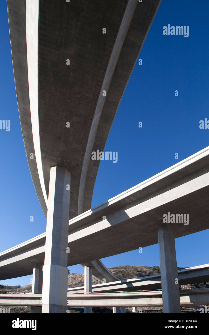 Blick auf ein Los Angeles Freeway Austausch und Überführung Stockfoto