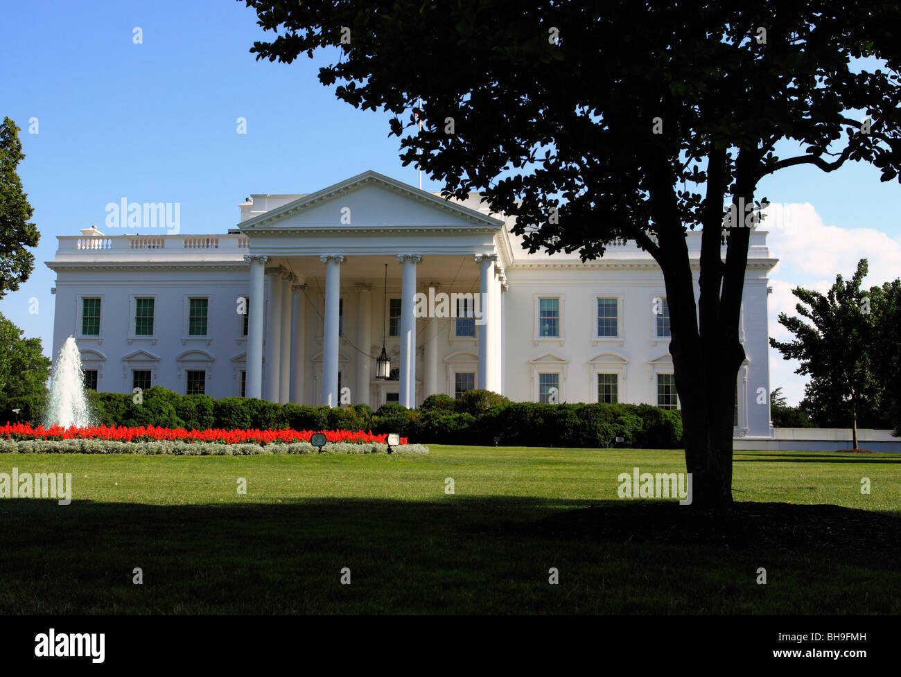 Die Vereinigten Staaten von Amerika White House wie gezeigt von den Nordgarten. Stockfoto