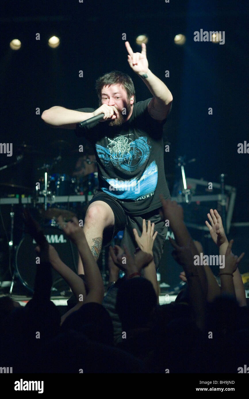 BUDAPEST - Januar 18: USA Death-Metal-Band namens The Black Dahlia Morde auf der Bühne im Diesel Club führt Stockfoto