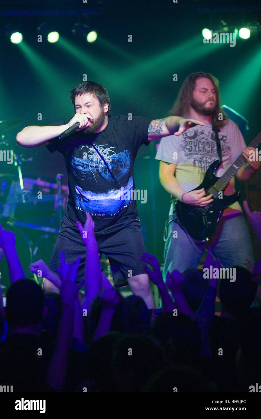 BUDAPEST - Januar 18: USA Death-Metal-Band namens The Black Dahlia Morde auf der Bühne im Diesel Club führt Stockfoto