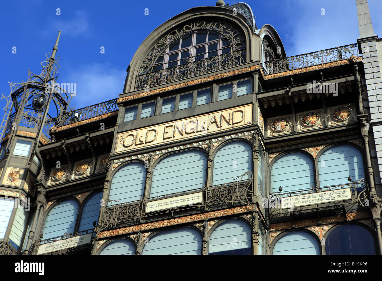 Old England Gebäude, das ist jetzt das Musical Instrument Museum in Brüssel Stockfoto