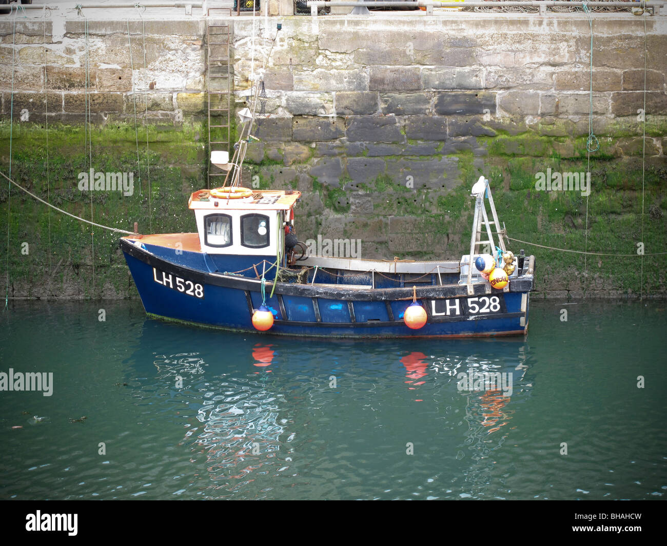 Angelboot/Fischerboot im Hafen von Pittenweem Fife Stockfoto