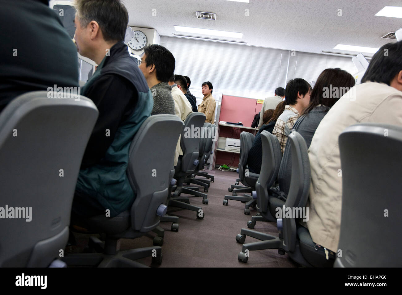 Arbeitssuchende, viele aus südamerikanischen Ländern gelten für Aufträge und Leistungen bei Arbeitslosigkeit in Toyota City, Japan Stockfoto