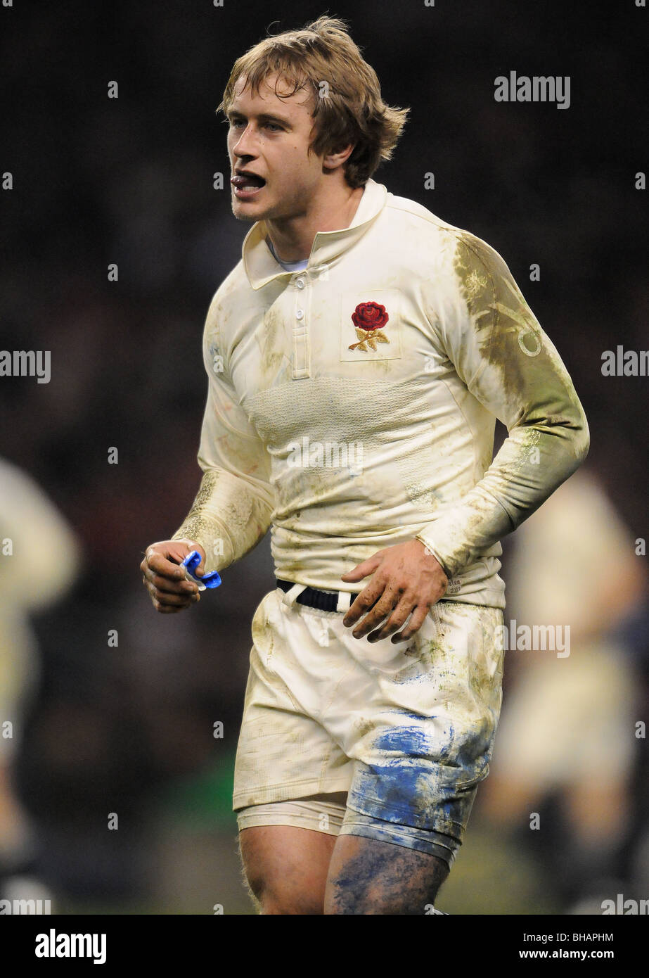 MATHEW TAIT ENGLAND & NEWCASTLE FALCONS TWICKENHAM LONDON ENGLAND 6. Februar 2010 Stockfoto