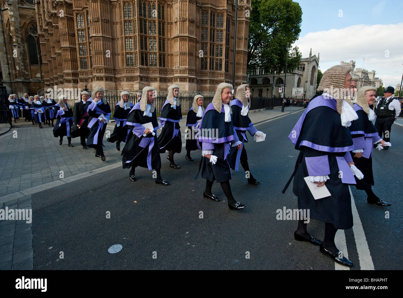 Voll Roben Richter und QCs kommen an der Lordkanzler Frühstück zu Beginn des Kalenderjahres in London Stockfoto