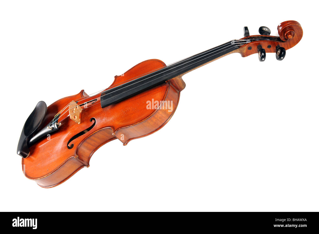Vintage Violine in Frontalansicht isoliert auf weißem Hintergrund Stockfoto
