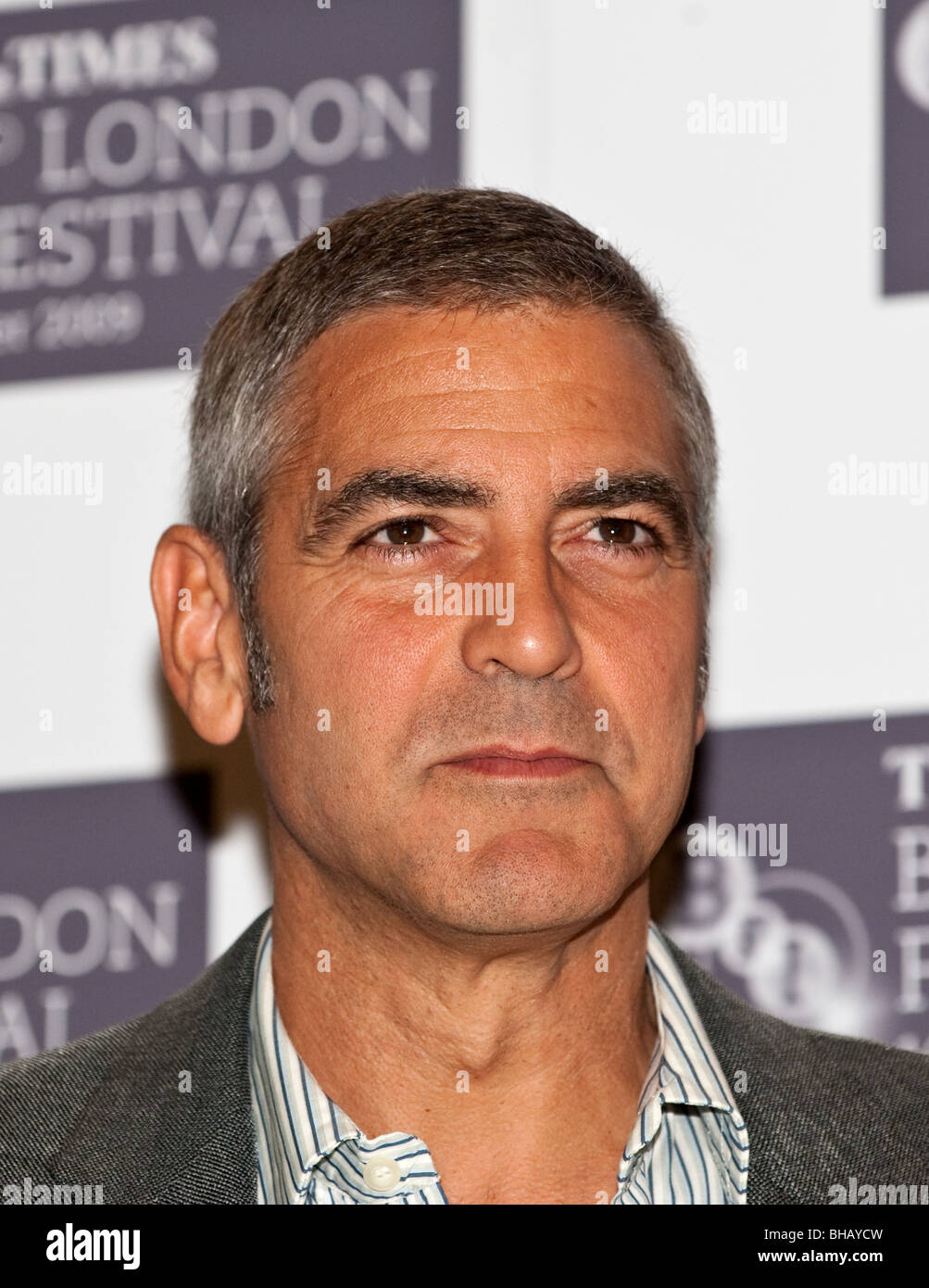 George Clooney besucht die Pressekonferenz für "Fantastic Mr. Fox" im Dorchester Hotel in London. Stockfoto