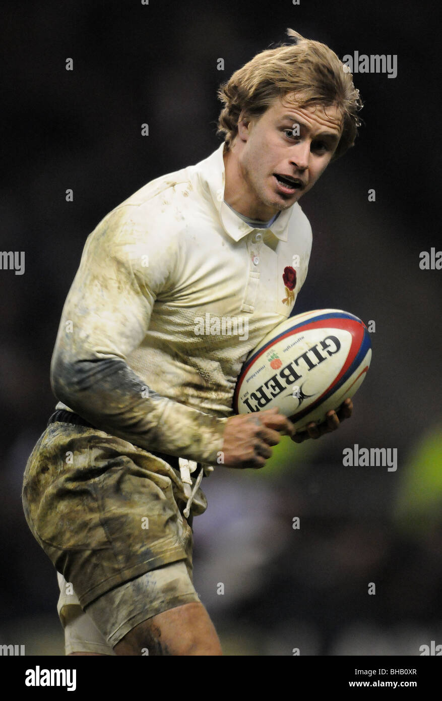 MATHEW TAIT ENGLAND & NEWCASTLE FALCONS TWICKENHAM LONDON ENGLAND 6. Februar 2010 Stockfoto