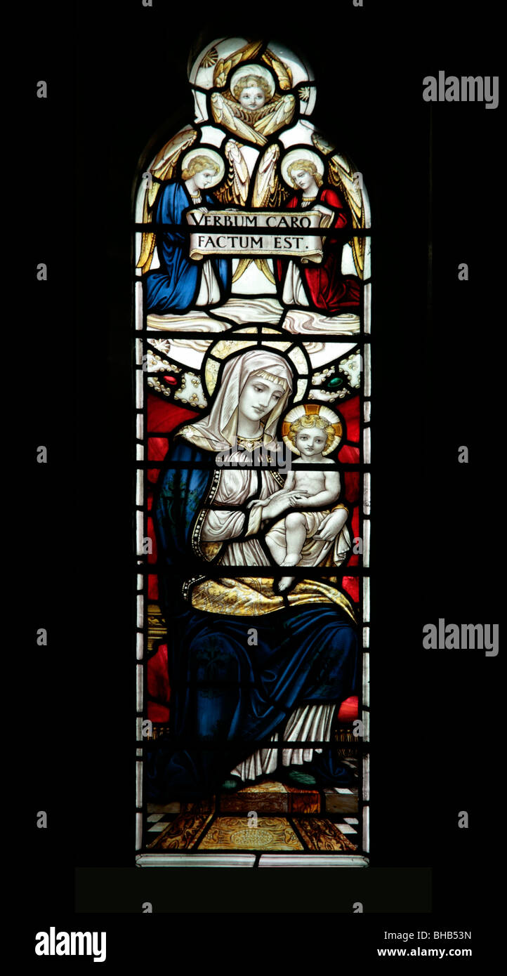 Ein Glasfenster, die Darstellung der Geburt Christi, St. Cuthbert Kirche, Kildale, North Yorkshire Stockfoto