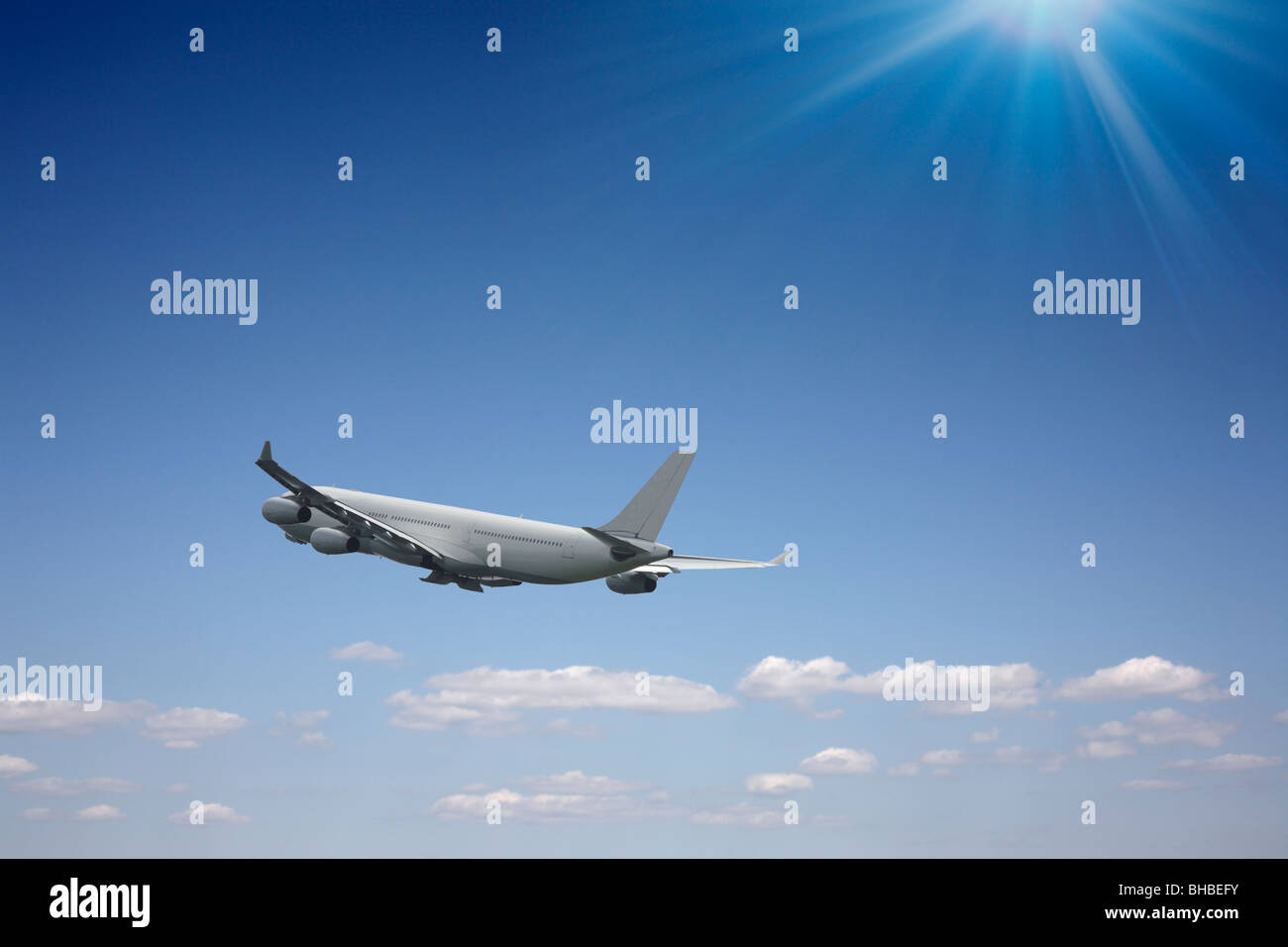 Kommerziellen Flugzeug im Flug Stockfoto