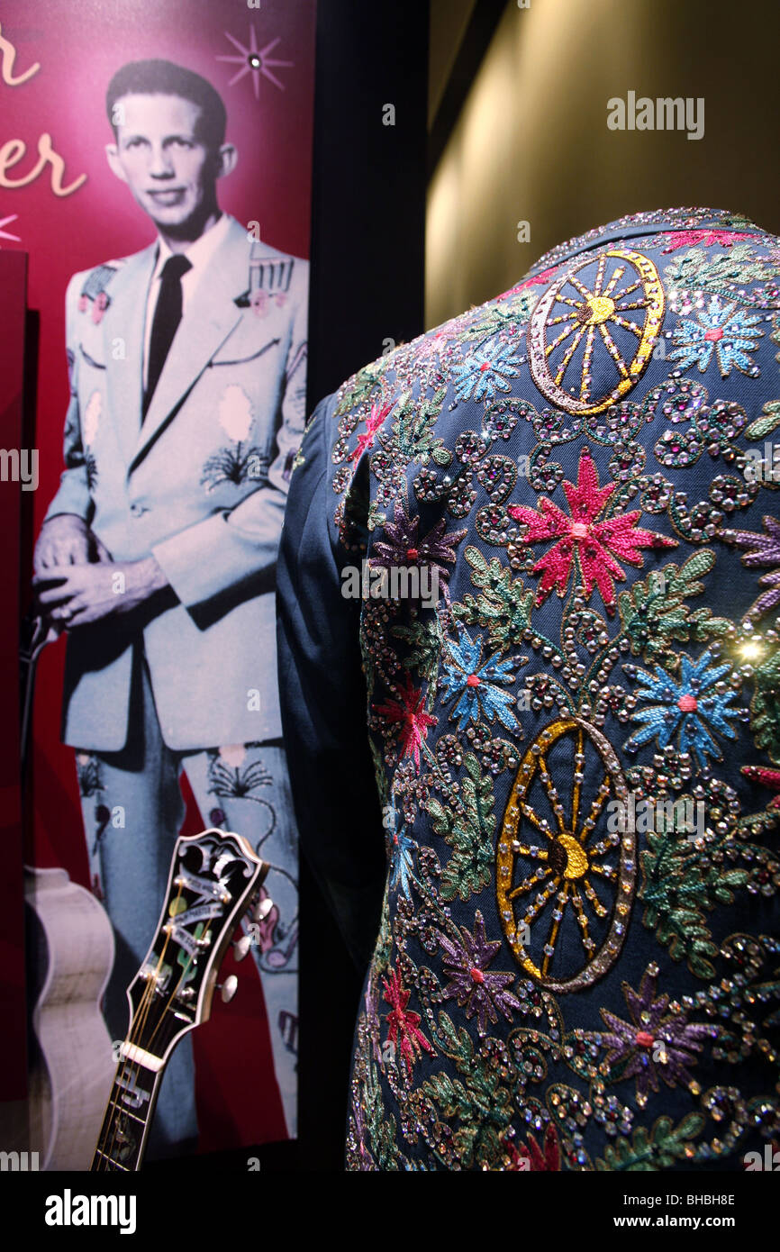 Porter Wagoner Strass Anzug von Cuevas Arturo José Martínez, Country Music Hall Of Fame and Museum, Nashville, Tennessee, USA Stockfoto