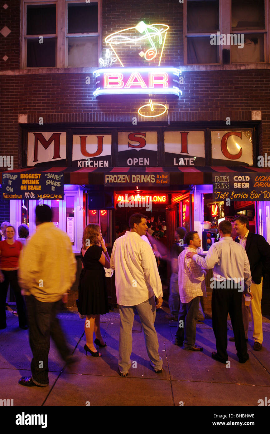 Nachtleben auf der Beale Street, Memphis, Tennessee, USA Stockfoto