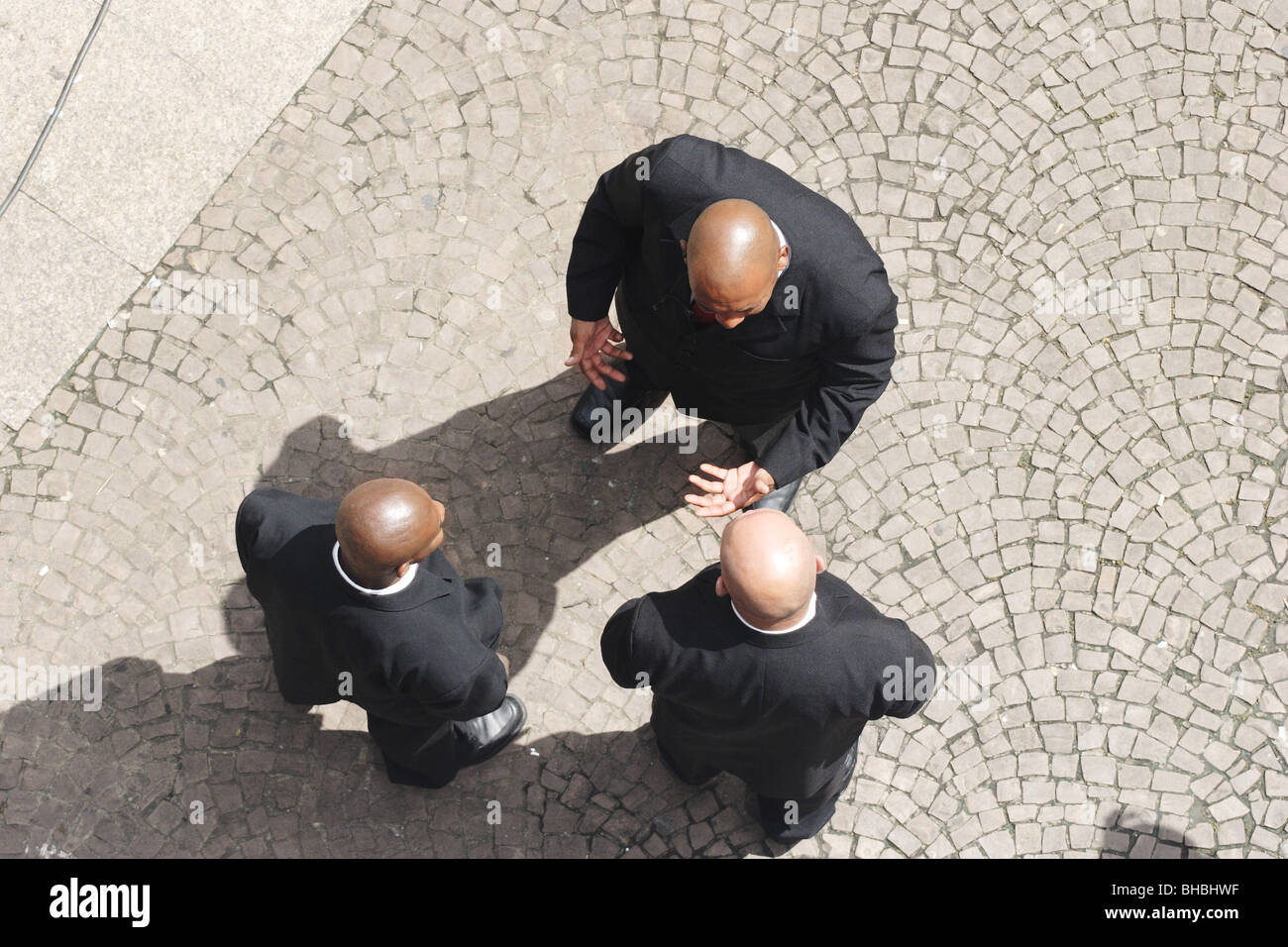 Drei kahlen Sicherheitsleute im Einsatz bei einem Pop-Konzert in der Anhangabau, Sao Paulo, Brasilien Stockfoto