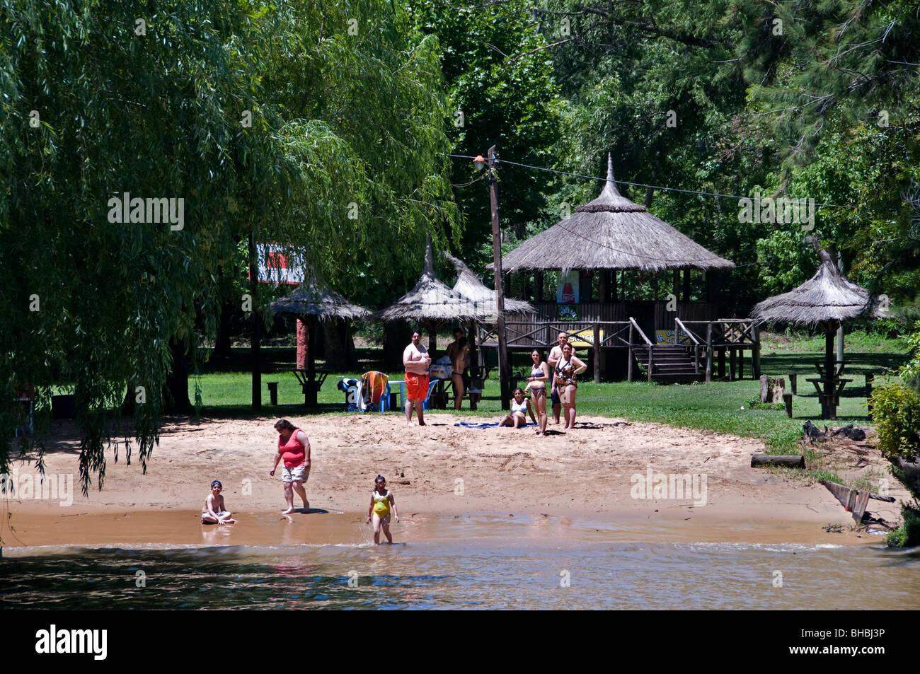 El Tigre Argentinien Delta Insel Flussinseln 17 Meilen nördlich von Buenos Aires beach Stockfoto