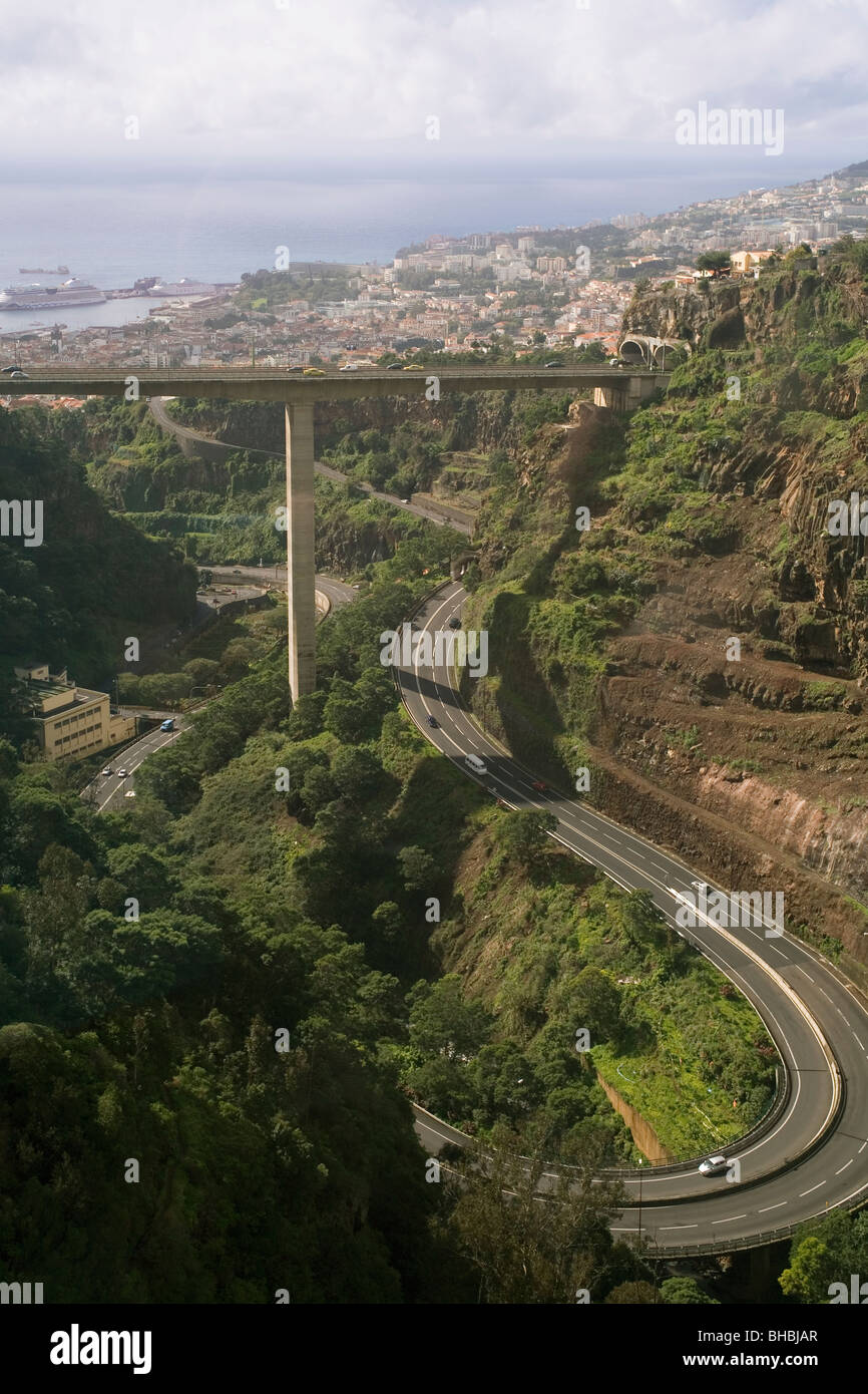 Portugal Madeira Funchal Straßennetz mit Autobahn & City bypass Stockfoto