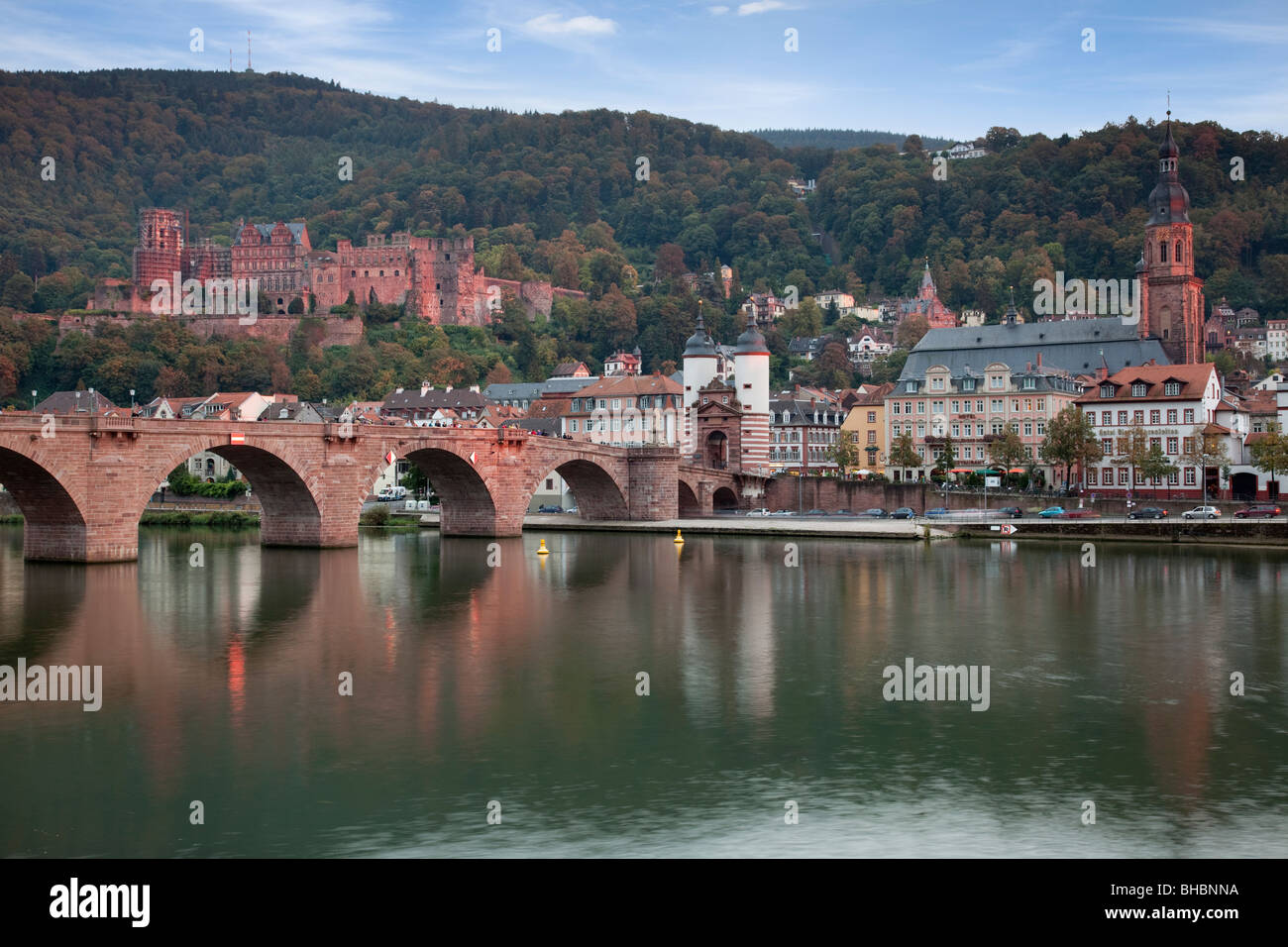 Heidelberg, die über die "Fluss Neckar" Baden-Württemberg Deutschland betrachtet Stockfoto