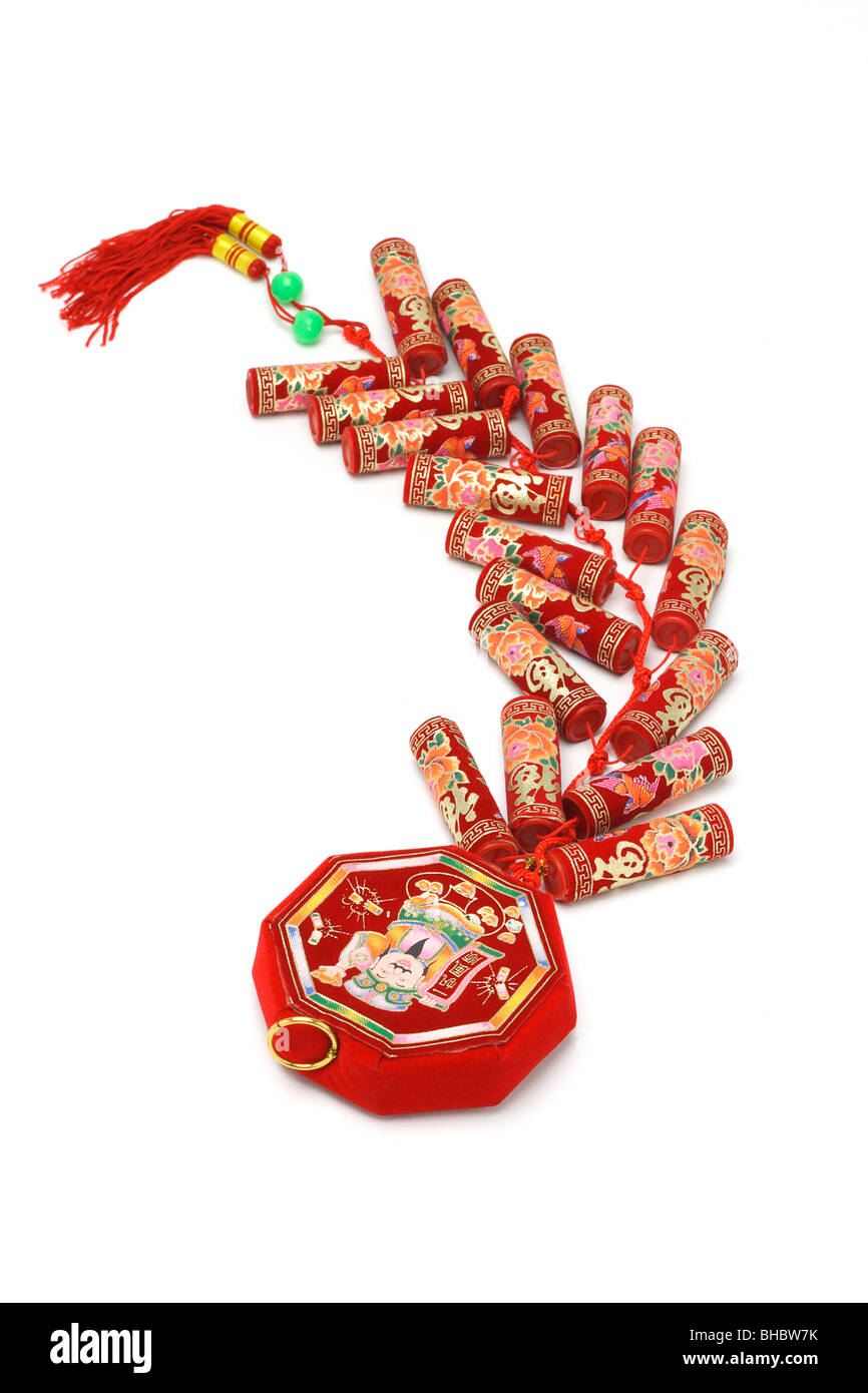 Chinesisches Neujahr fire Cracker Ornament auf weißem Hintergrund Stockfoto