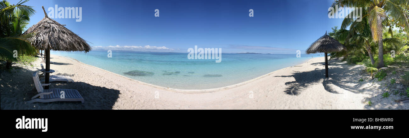 Archipel Atoll Atolle Strand schöne blaue blaue Farbe Blau Himmelblau Wasser Bounty Bounty Insel Pause Küste Küste Küsten c Stockfoto