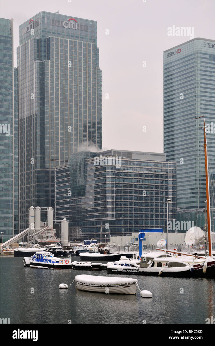 Eine frostige South Dock in Canary Wharf, London E 14, Vereinigtes Königreich Stockfoto