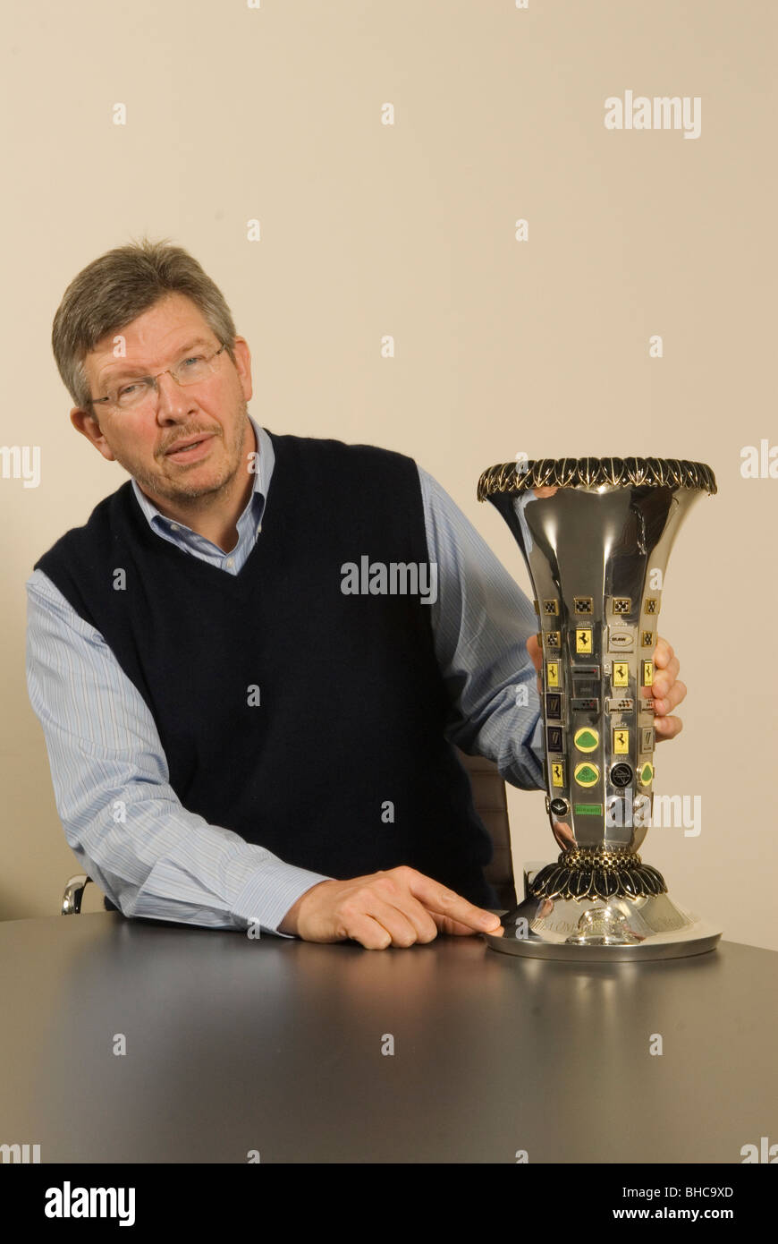 Ross Brawn. Englischer Motorsportingenieur mit der FIA Formel-1-Weltmeisterschaft Constructors Trophy. HOMER SYKES Stockfoto