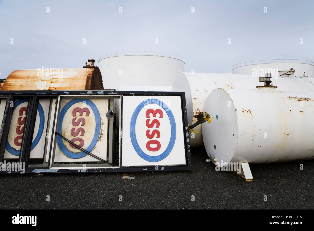 Öltanks in Reykjavik Island Stockfoto