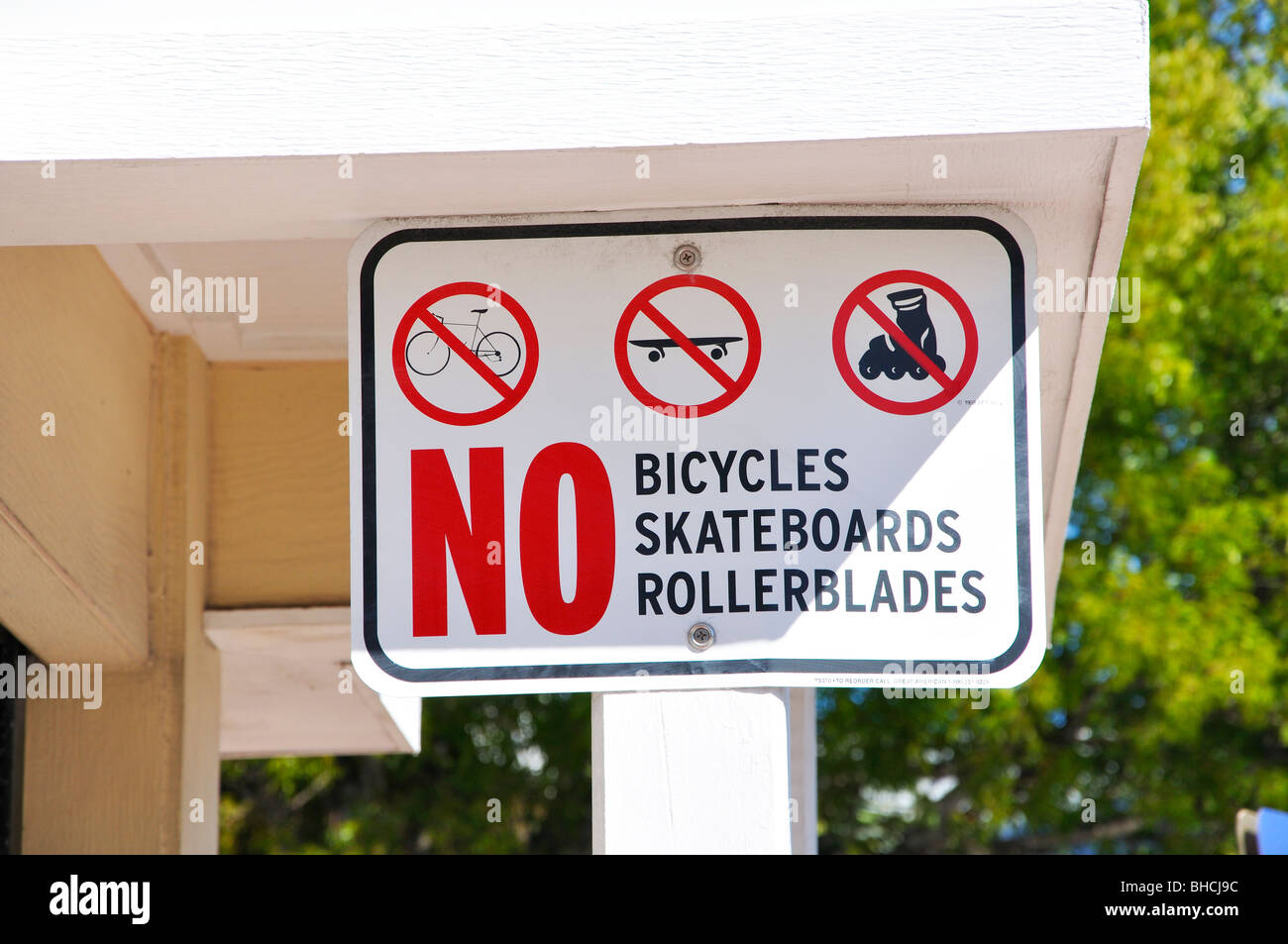 Keine Fahrräder, Skateboards, Rollerblades Zeichen, USA Stockfoto