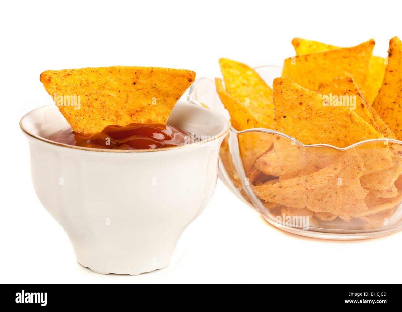 Studio hautnah Nachos (mexikanische Chips) isoliert auf weißem Hintergrund Stockfoto