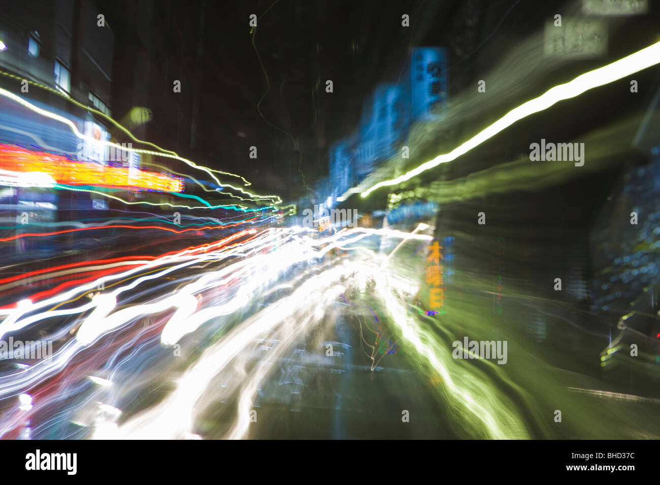 Langzeitbelichtung Lichter der Stadt Stockfoto