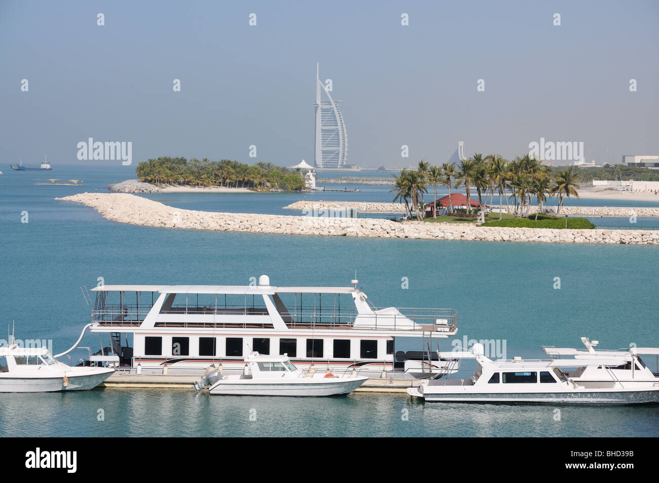 Blick über die Küste von Jumeirah, Dubai, Vereinigte Arabische Emirate Stockfoto