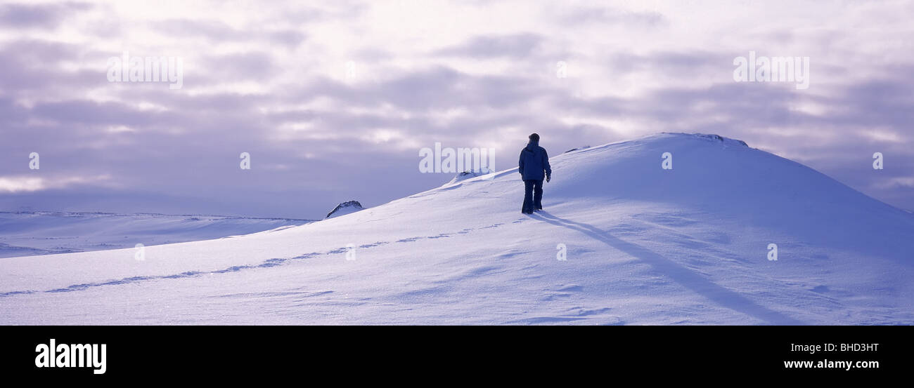 Wandern im Schnee, Nordisland Stockfoto