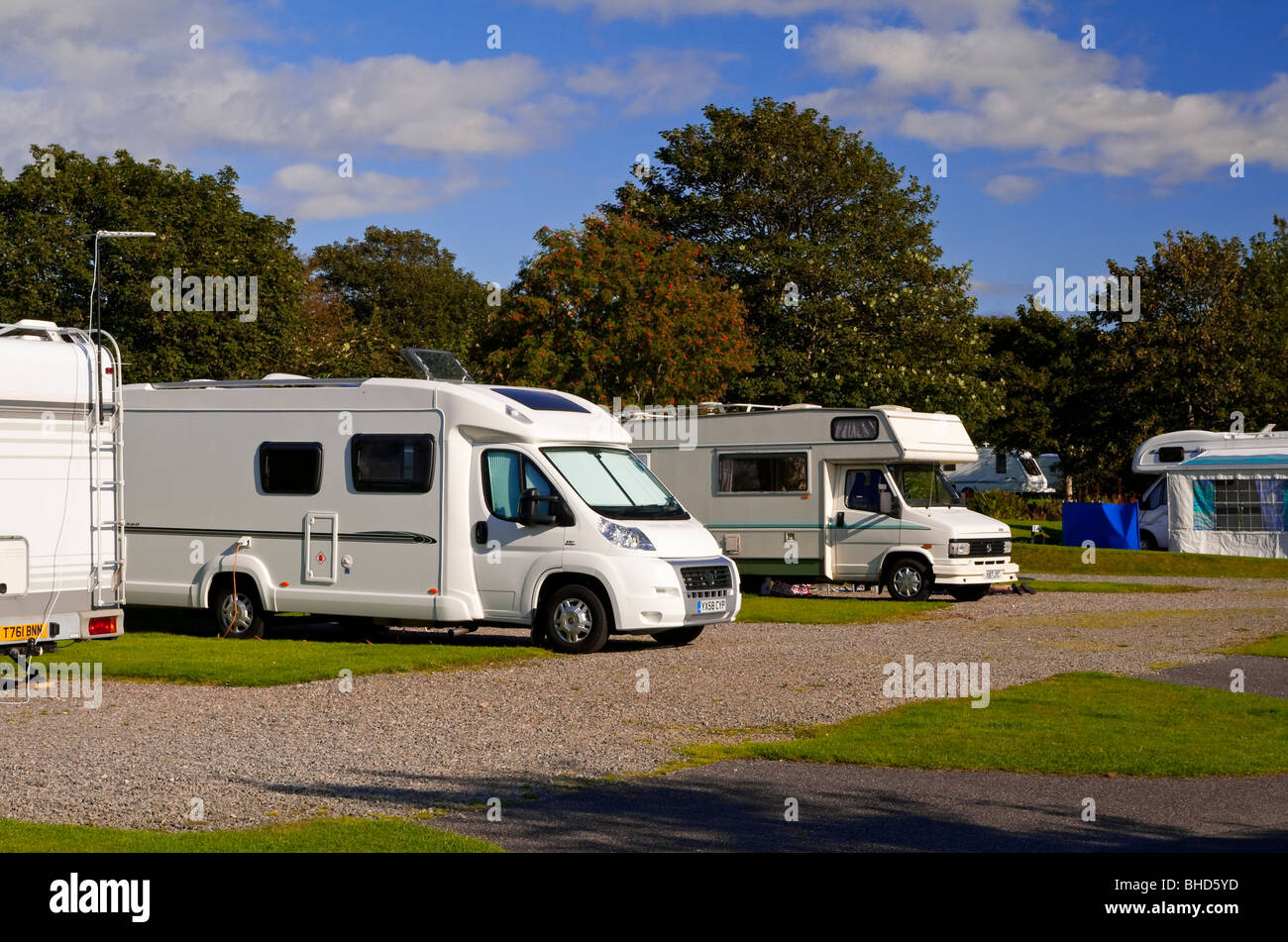 Campingplatz mit modernen Wohnwagen und Wohnmobile in Schottland, Vereinigtes Königreich Stockfoto