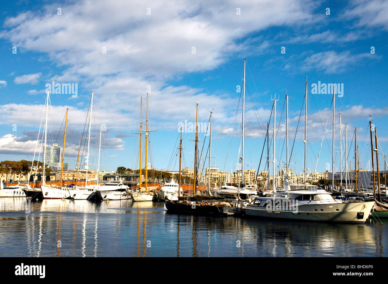 Boote im Hafen Vell, Barcelona, Spanien Stockfoto