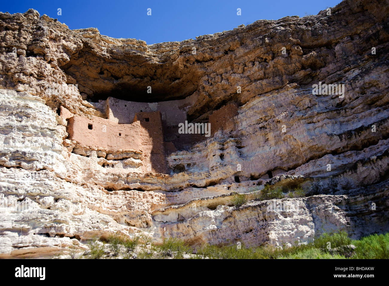 Montezumas indischen Burgruine in der Nähe von Sedona Arizona. Diese US-nationale Seite ist verfügbar in der Ansicht sein. Stockfoto