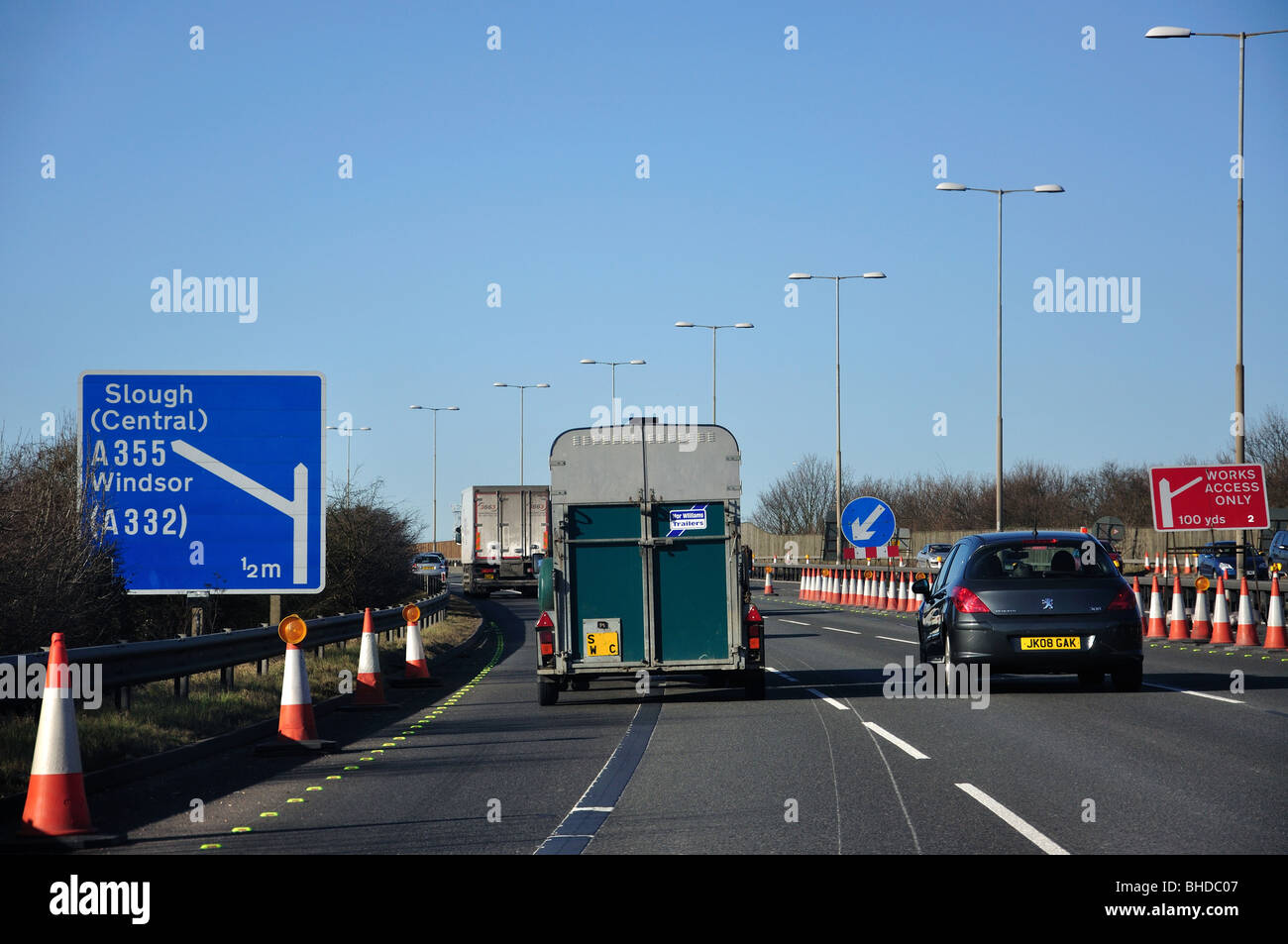 M4 Autobahnbaustelle an der Anschlussstelle 6, Windsor, Berkshire, England, Vereinigtes Königreich Stockfoto