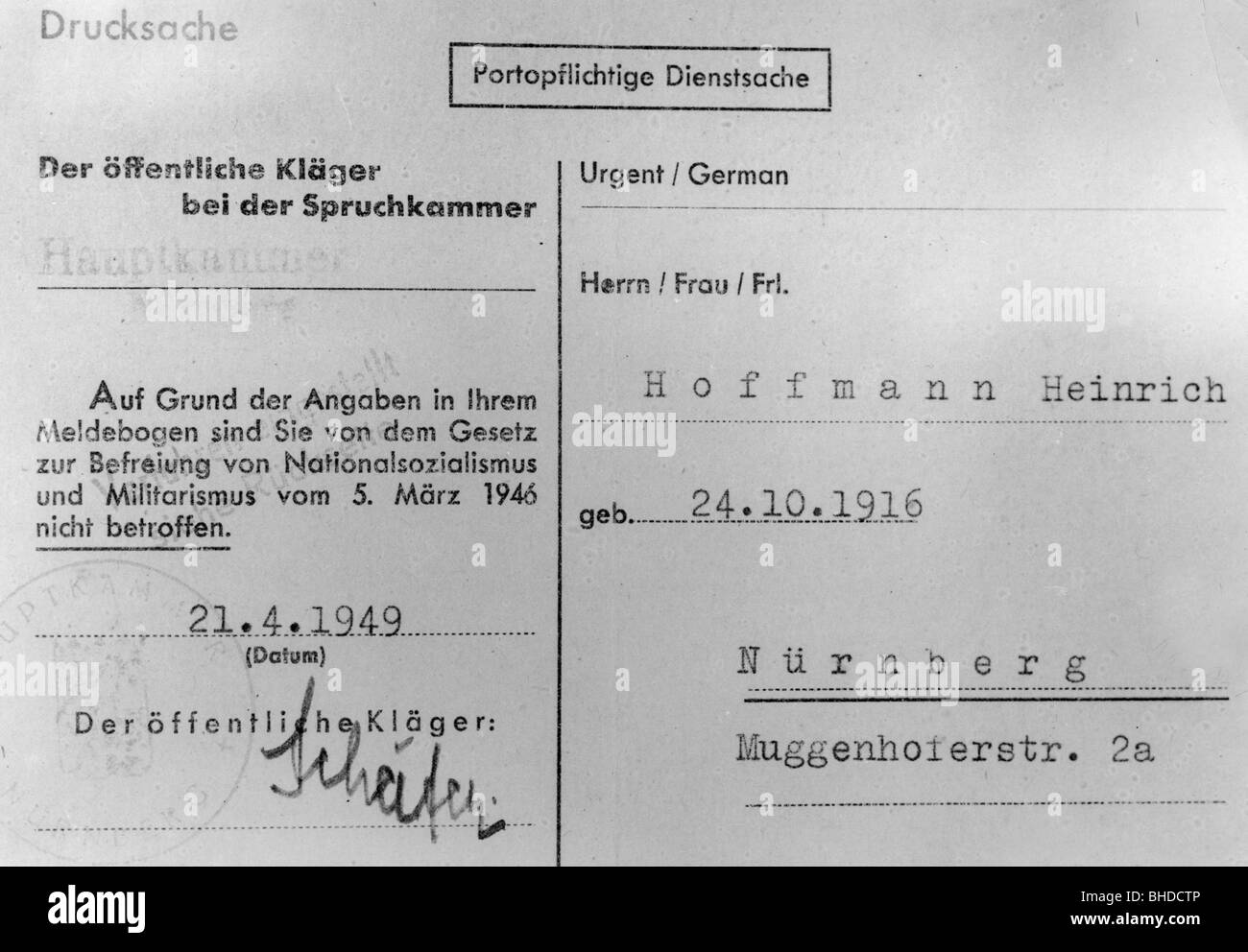 Nachkriegszeit, Entnazifizierung, Dokumente, Mitteilung der Spruchkammer Nürnberg an Heinrich Hoffmann, 21.4.1949, Stockfoto