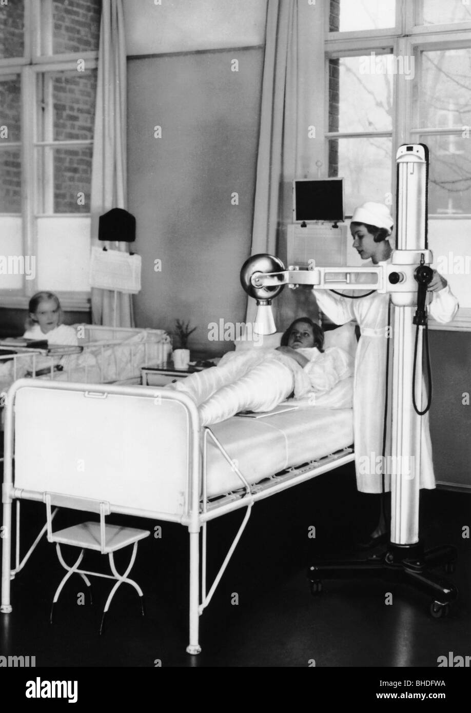 Medizin, Behandlung, Untersuchung/Therapie, Röntgensphäre von Siemens, 1933, Stockfoto
