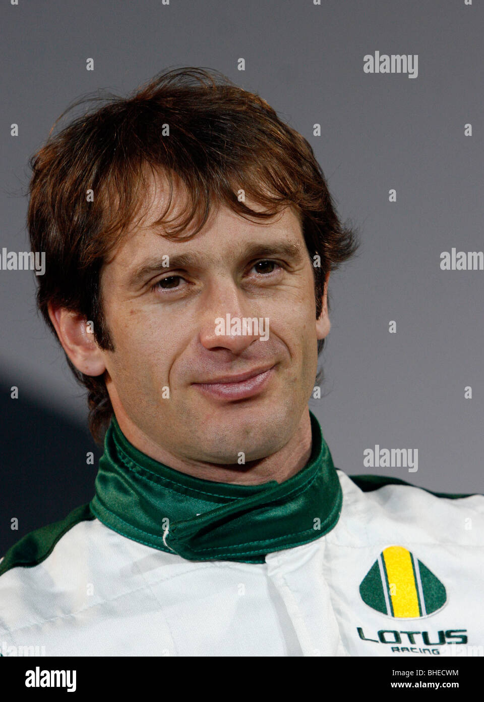 Italienische Fahrer Jarno Trulli bei Lotus Cosworth T127 Formel1 Auto am Team starten in London England Stockfoto