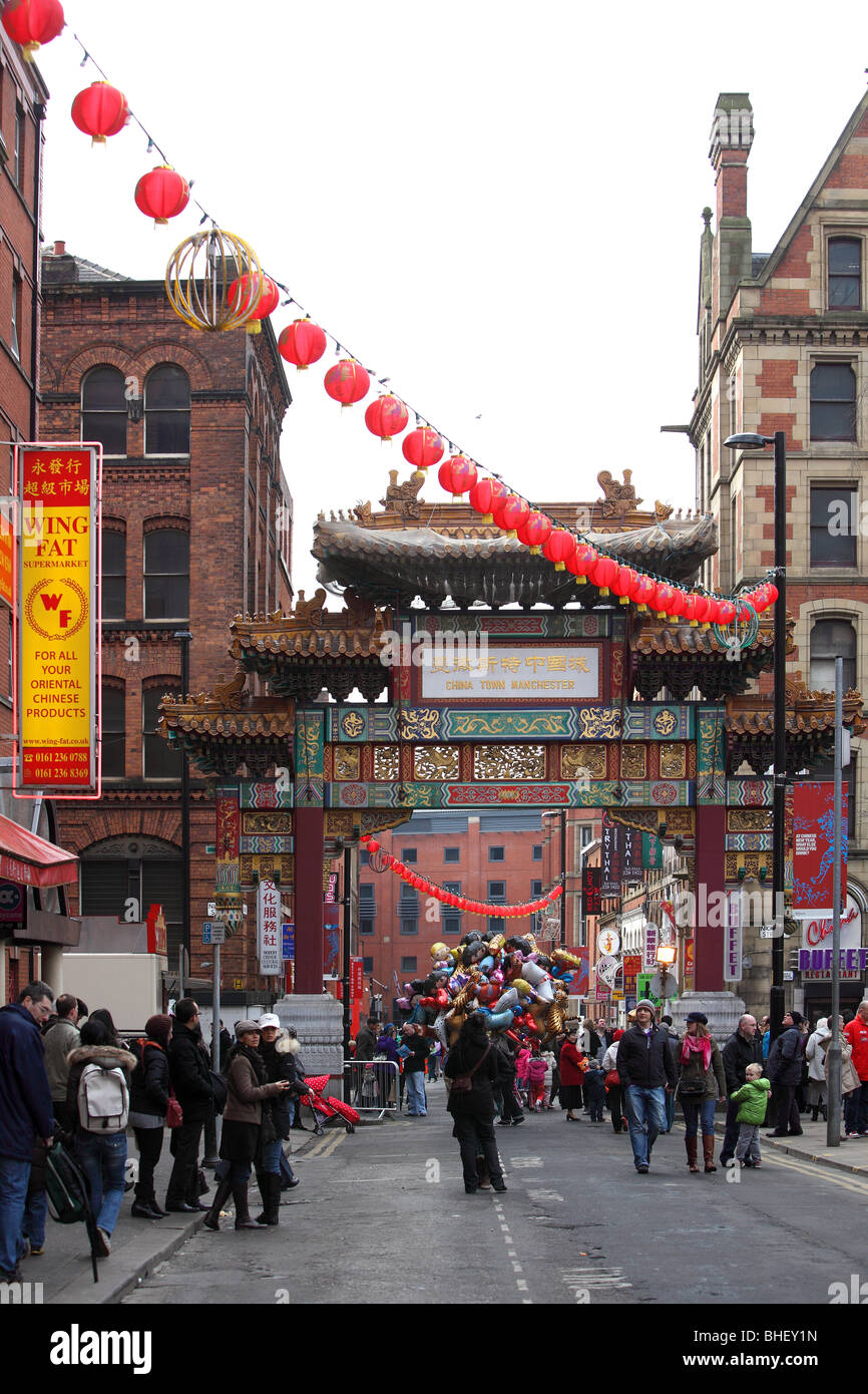 China Town Asien Feier feiern China Chinese New Year Tanz Tänzer tanzen Drachen Unterhaltung Gesicht Gesichter festival Stockfoto