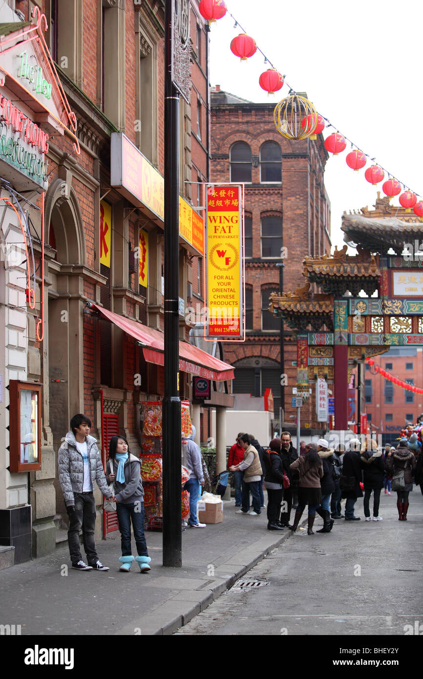 China Town Asien Feier feiern China Chinese New Year Tanz Tänzer tanzen Drachen Unterhaltung Gesicht Gesichter festival Stockfoto